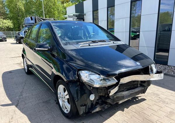 Mercedes-Benz Klasa B cena 12900 przebieg: 137827, rok produkcji 2011 z Krzanowice małe 79